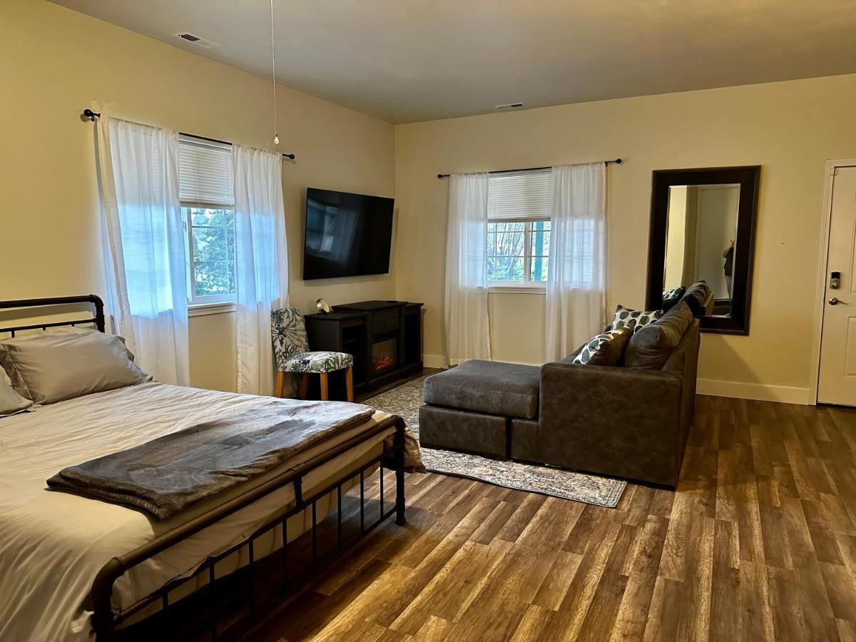 Sonia'S Guest Suite In Montesano-Gateway To Olympic National Park Екстериор снимка